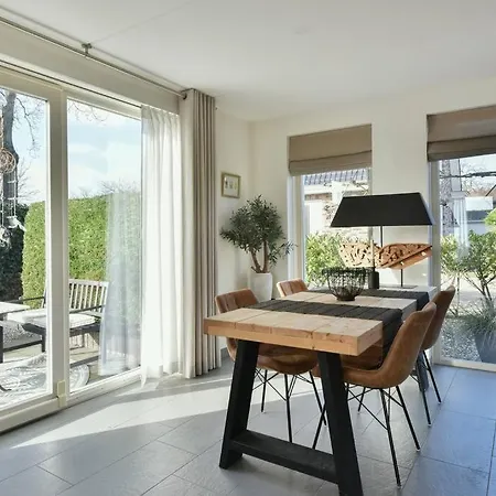 Holiday home Beachhouse Zonneweelde *